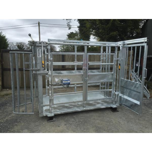 Cattle Mobile Handling Unit Semi