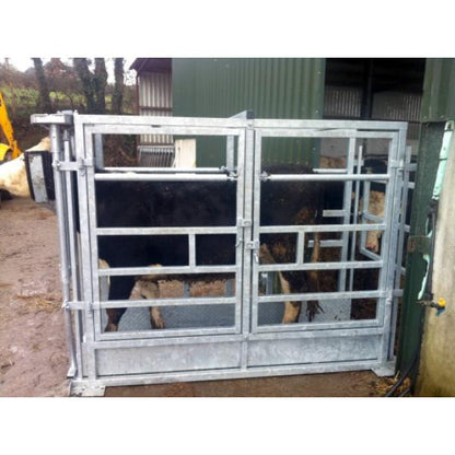 Cattle Mobile Handling Unit Semi