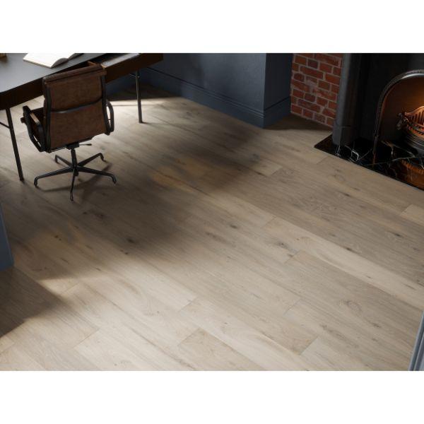 Mountain Mist Oak Laminate Flooring (2.59 S/Y)