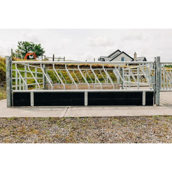 76mm Hinged Feed Barrier (17&