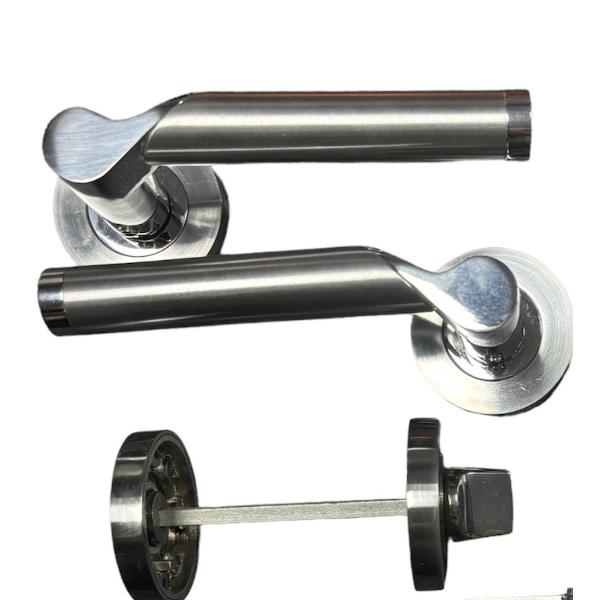 Sichern The Brooklyn Bathroom handle is a stylish Lever on Rose handle in a Polished/Satin Chrome Finish.