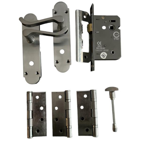 Sichern The Carisbrooke handle is an Elegant Scroll Lever on an Arched Back Plate. Complete door pack