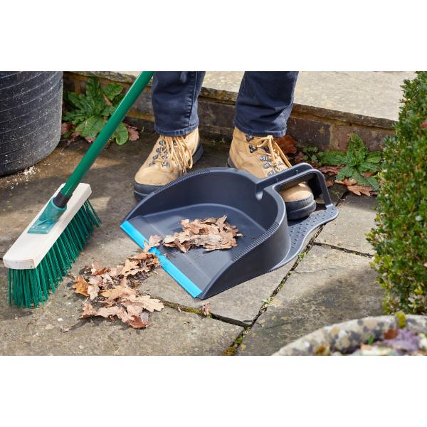 Smart Garden Yard Step-On Dustpan