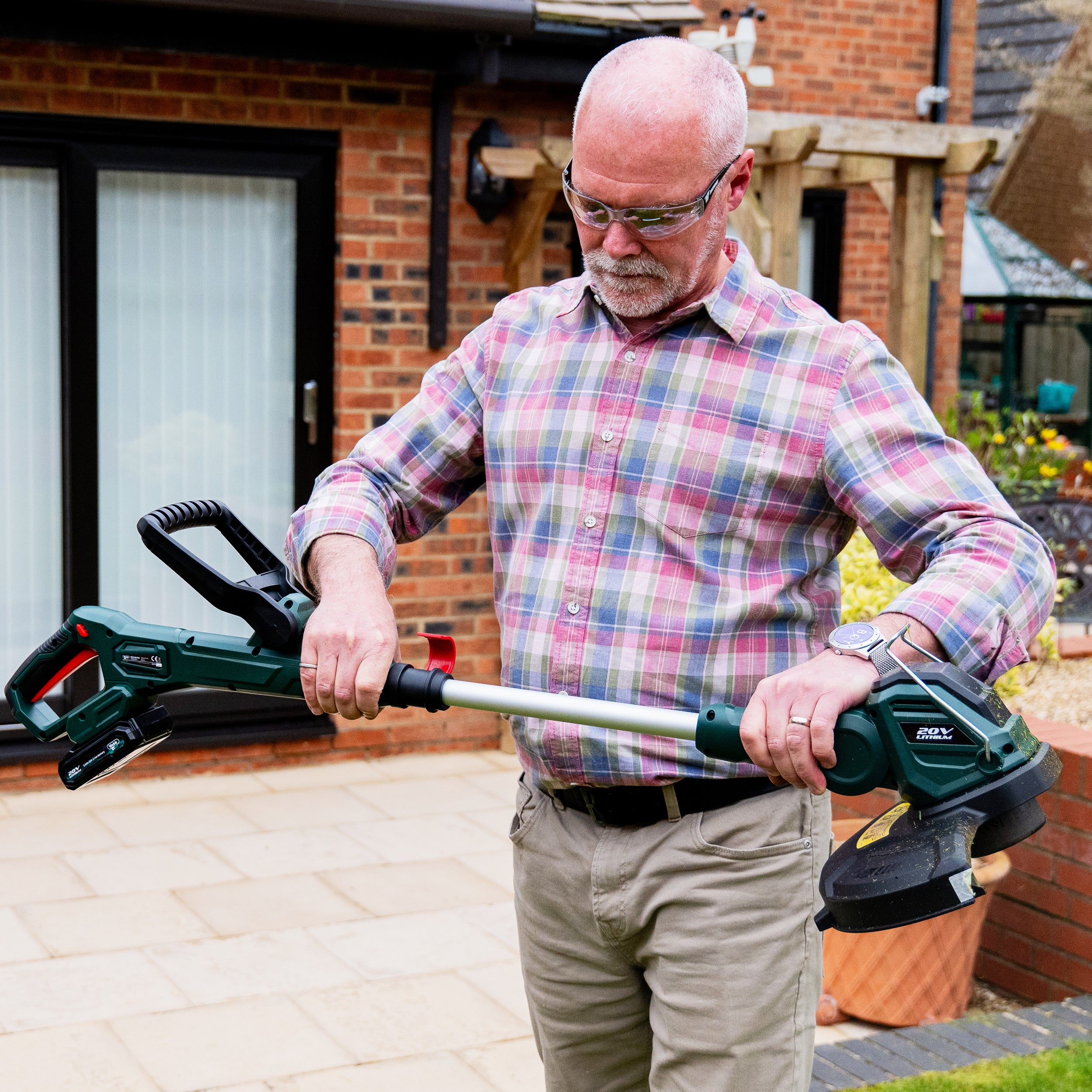 Webb Eco 20v Cordless 30cm Line Trimmer with 1 x 2ah battery &amp; charger