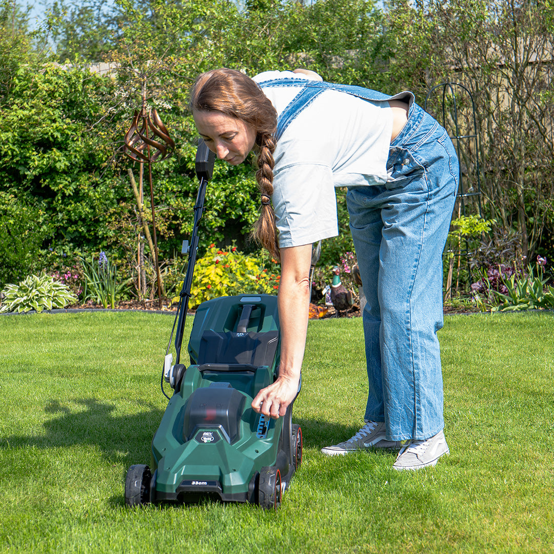 Webb Eco 20V Cordless Lawnmower 33cm with 1 x 4ah battery &amp; charger