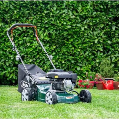 Webb Classic Push Petrol Lawnmower 41cm 132CC