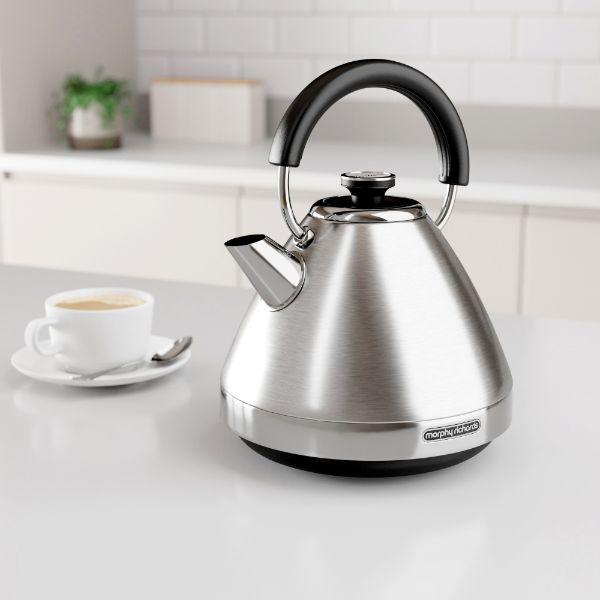 Morphy richards hotsell retro kettle