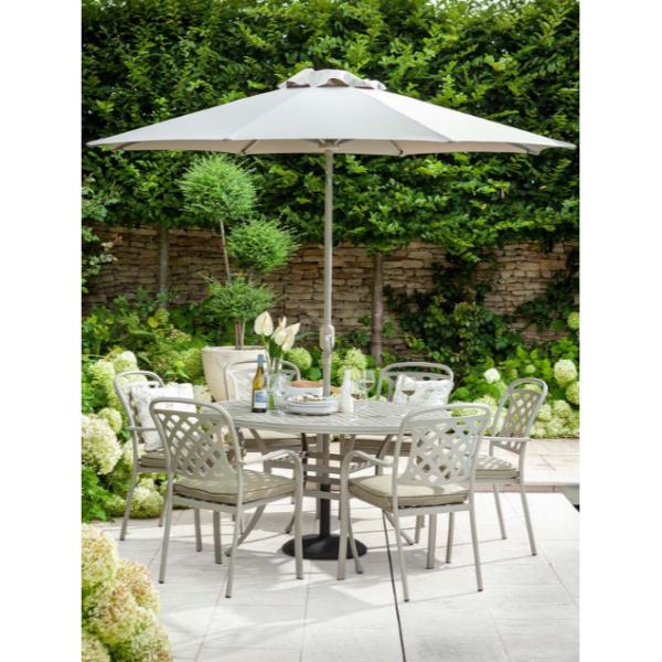 Berkeley Maize/Wheatgrass Aluminium 6 Seater Round Outdoor Furniture Set with 2.5M Parasol